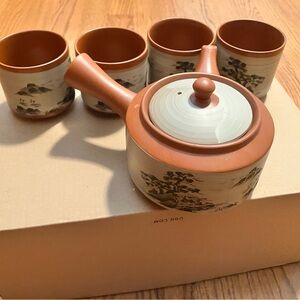Elegant Tea Set with Artistic Design
